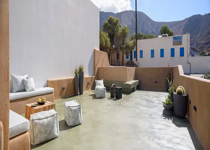 Luxury Santorini Potamos: Private Heated Pool Retreat Villa *