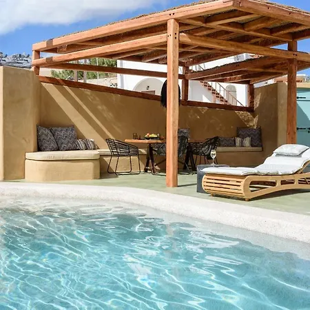 Villa Luxury Santorini Potamos: Private Heated Pool Retreat Exo Gonia