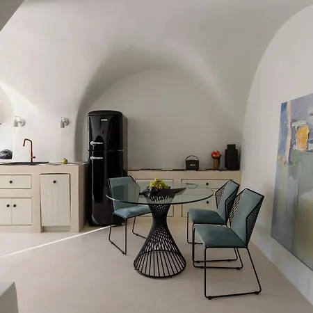 Villa Luxury Santorini Potamos: Private Heated Pool Retreat Exo Gonia
