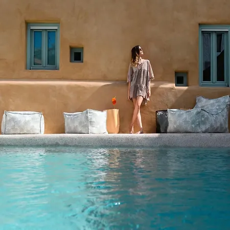 Villa Luxury Santorini Potamos: Private Heated Pool Retreat