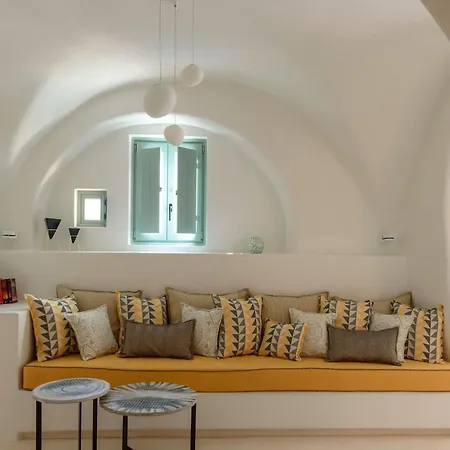 Luxury Santorini Potamos Luxury House 2 Bedrooms Private Heated Pool Serene Location Episkopi Βίλα *